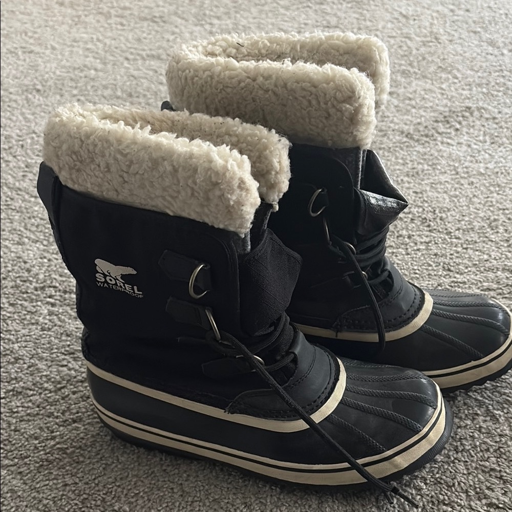 Sorel Black and Cream Rain & Snow Boots with Fur Lining